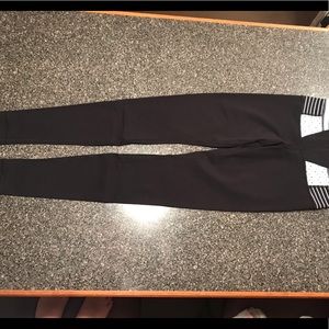 LULULEMON REVERSIBLE LEGGINGS